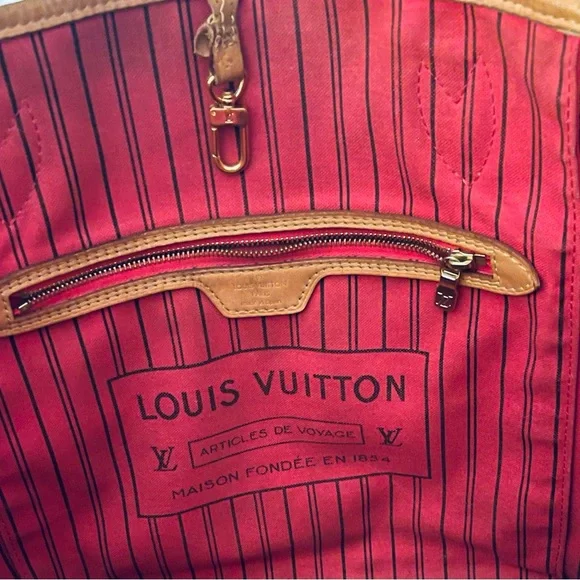 🌹Louis Vuitton  Bay Brown
Pink Rose Ballerine Chain Tote Bag Purse✨(LE Rare) - Picture 9 of 17